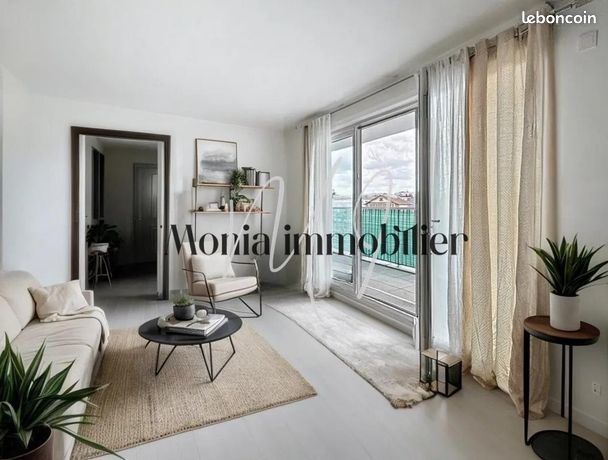 3 غرف نوم شقة في Romainville, France رقم 313745