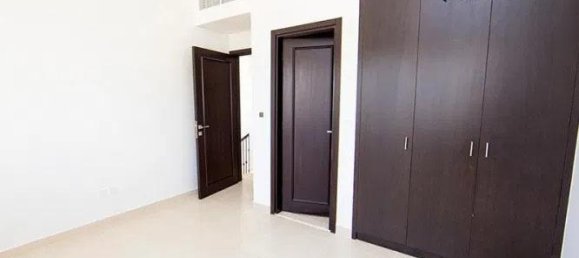 2 bedrooms Townhouse in Dubai Land, UAE No. 54550 8