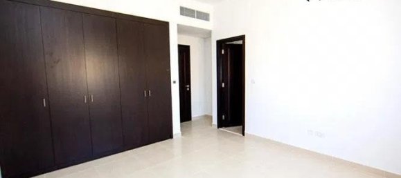2 bedrooms Townhouse in Dubai Land, UAE No. 54550 3