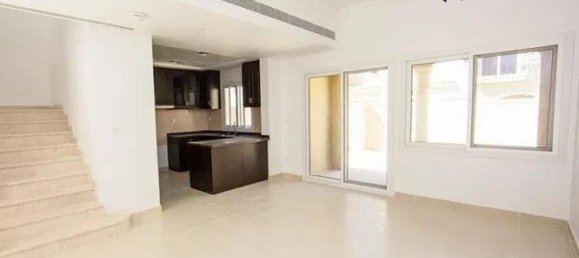2 bedrooms Townhouse in Dubai Land, UAE No. 54550 4