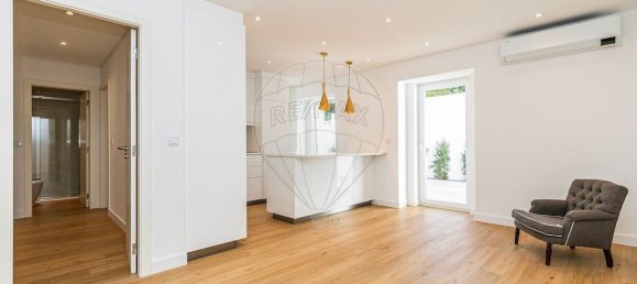 4 bedrooms Villa in Lisbon, Portugal No. 184162 12