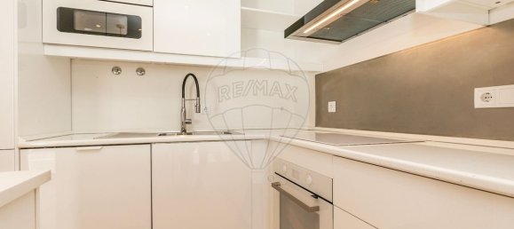 4 bedrooms Villa in Lisbon, Portugal No. 184162 21