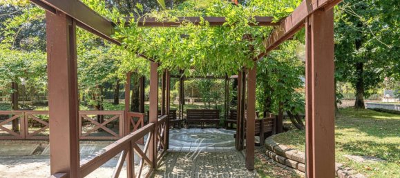 4 bedrooms Apartment in Milan, Italy No. 343324 2