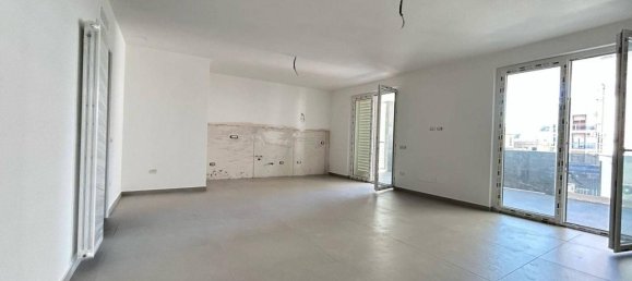4 rooms Apartment in Caserta, Italy No. 39437 20