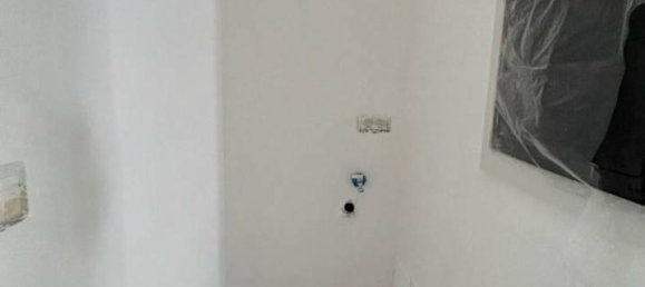 4 rooms Apartment in Caserta, Italy No. 39437 6