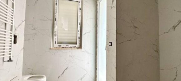 4 rooms Apartment in Caserta, Italy No. 39437 4