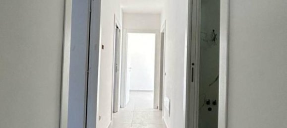 4 rooms Apartment in Caserta, Italy No. 39437 25