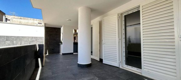 4 rooms Apartment in Caserta, Italy No. 39437 9