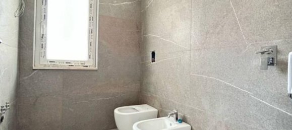 4 rooms Apartment in Caserta, Italy No. 39437 5