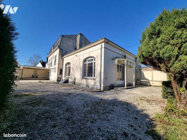 Вилла с 6 спальнями в Фрюж, Франция № 315041