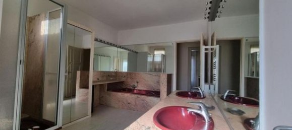 Вилла с 6 спальнями в Фрюж, Франция № 315041 15