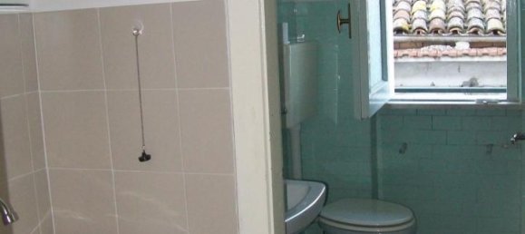 Casa de 11 divisões em Notaresco, Italy N.º 171239 11