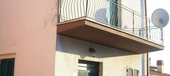 Casa de 11 divisões em Notaresco, Italy N.º 171239 2