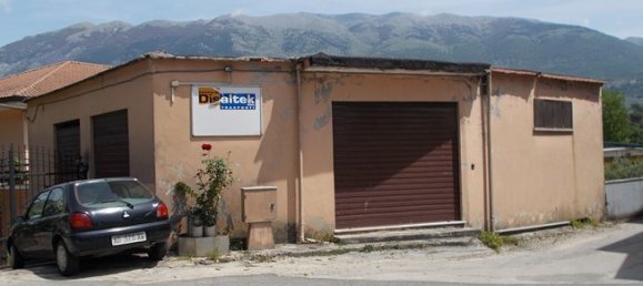 158m² Commercial property in Sora, Italy No. 309472 3