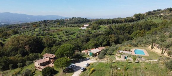 8 غرف نوم منزل في Città della Pieve, Italy رقم 54618 20