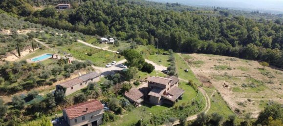 8 غرف نوم منزل في Città della Pieve, Italy رقم 54618 24