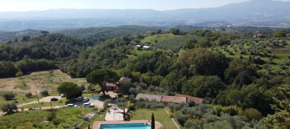 8 غرف نوم منزل في Città della Pieve, Italy رقم 54618 22