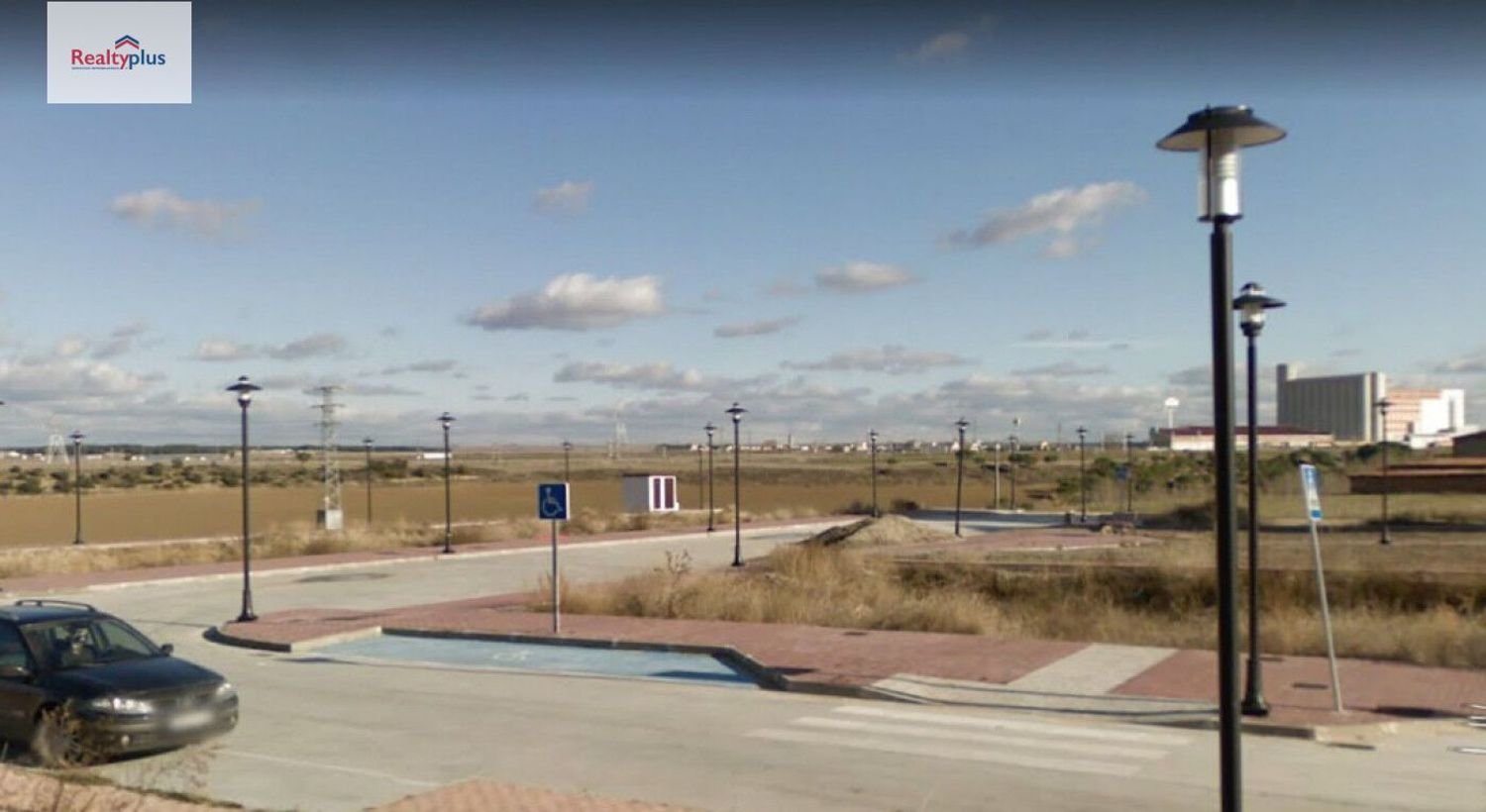 234m² Land in Arevalo, Spain No. 68940