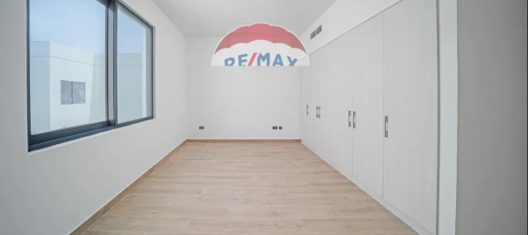 4 bedrooms Villa in Yas Island, UAE No. 38966 11