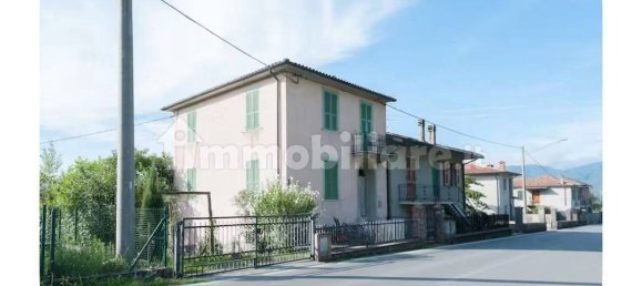 Villa de 3 dormitorios en Bagnone, Italy No. 310459 14