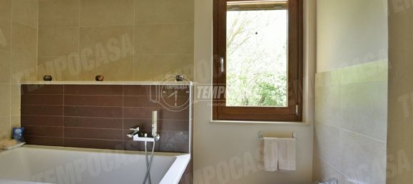 2 Schlafzimmer Haus in Caldarola, Italy, Nr. 90723 8