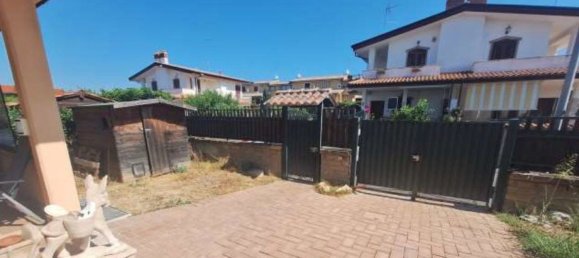 Casa de 5 habitaciónes en Cerveteri, Italy No. 16721 3