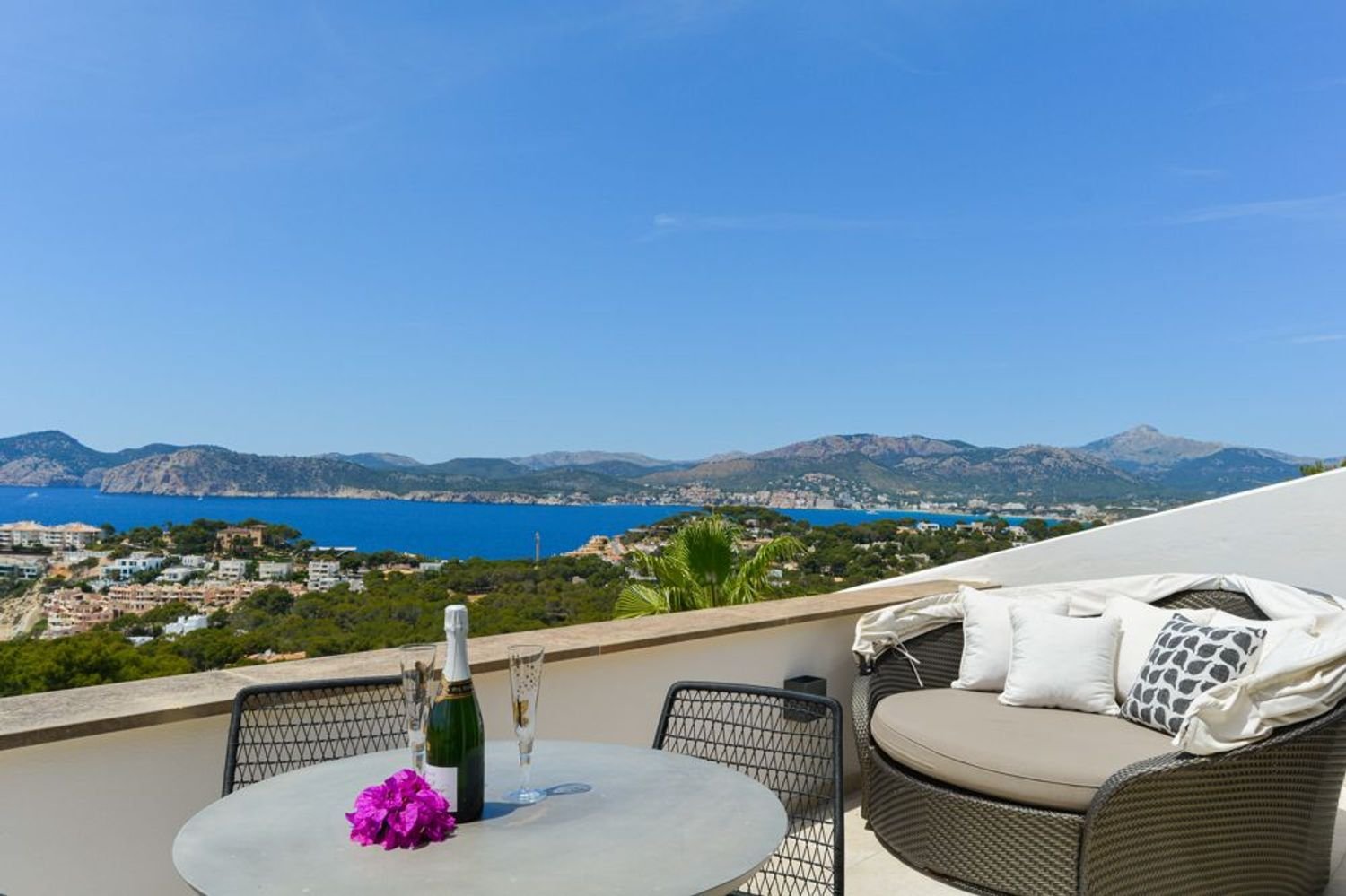 2 bedrooms House in Nova Santa Ponsa, Spain No. 155317