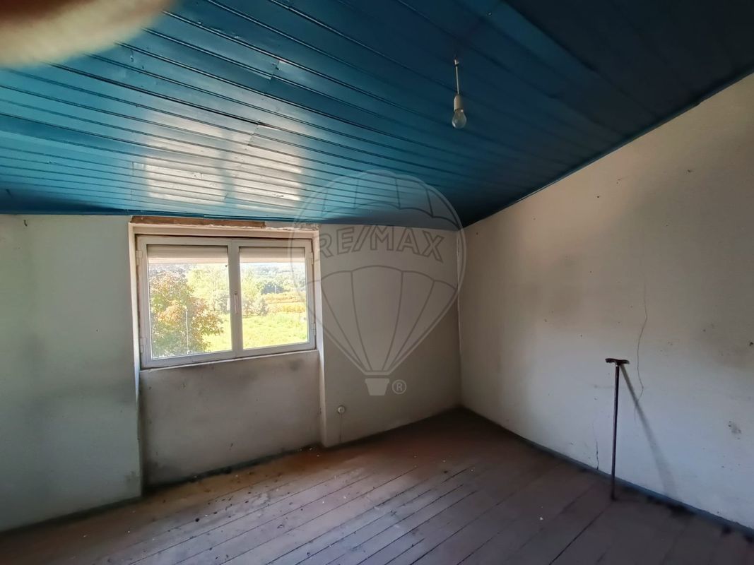 Casa T2 em Lousã, Portugal N.º 34010