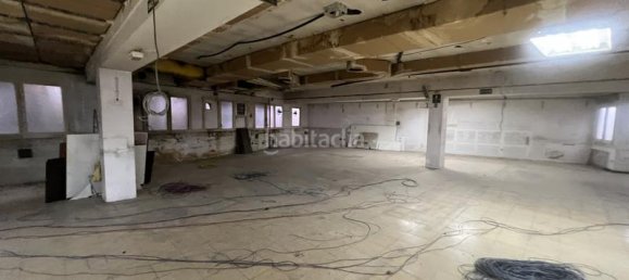 1650m² Commercial property in Barcelona, Spain No. 112498 19