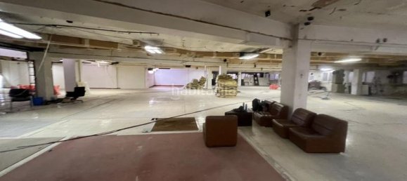 1650m² Commercial property in Barcelona, Spain No. 112498 24