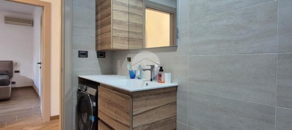 2 bedrooms Apartment in Genoa, Italy No. 371430 17