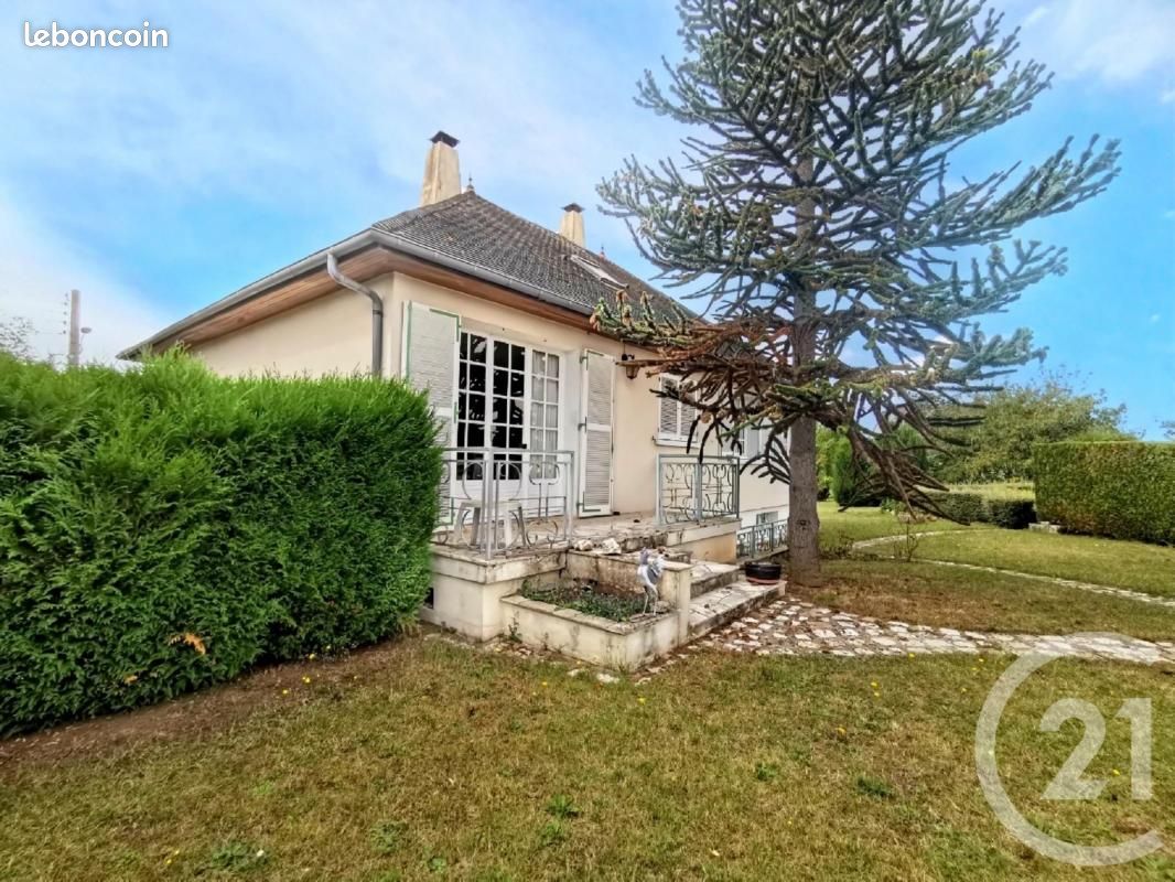 4 chambres Maison à Beaugency, France No. 243508