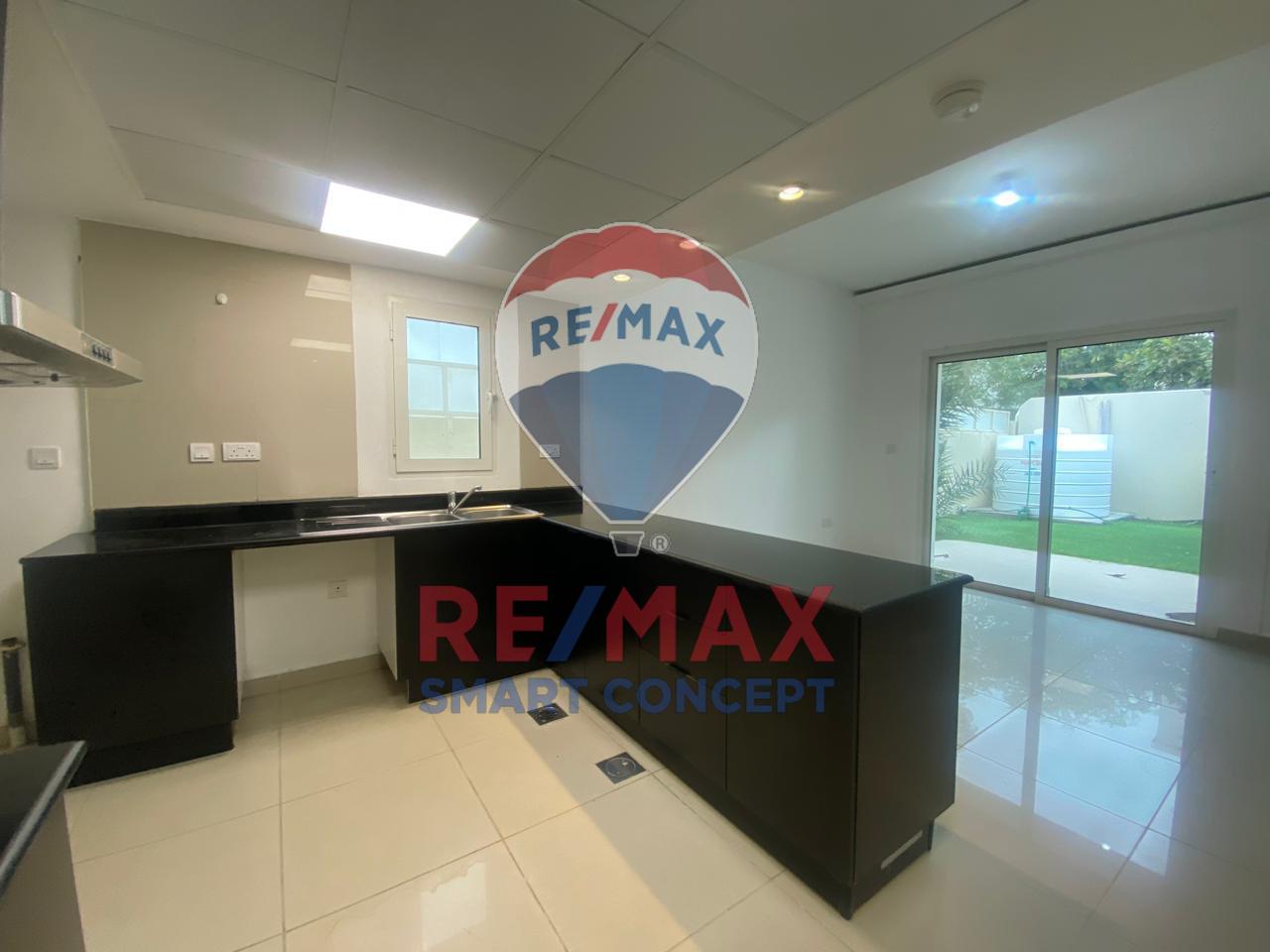 4 chambres Villa à Al Reef, UAE No. 36554