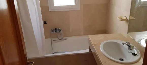 Квартира с 2 спальнями в Эстепона, Испания № 137561 15