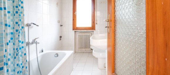 4 bedrooms Apartment in Cesenatico, Italy No. 330077 11