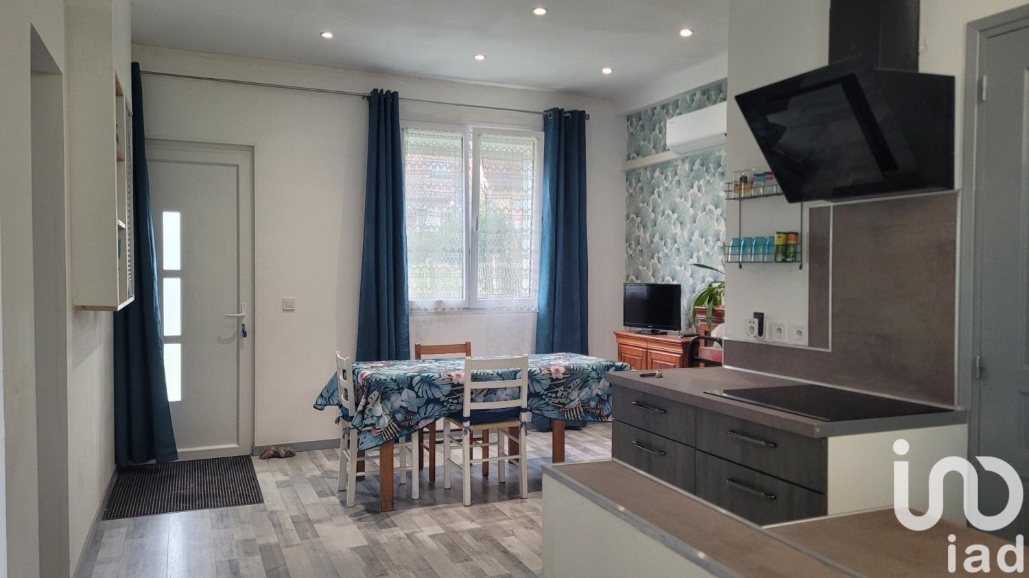 Moradia em banda T3 em Venesmes, France N.º 249258