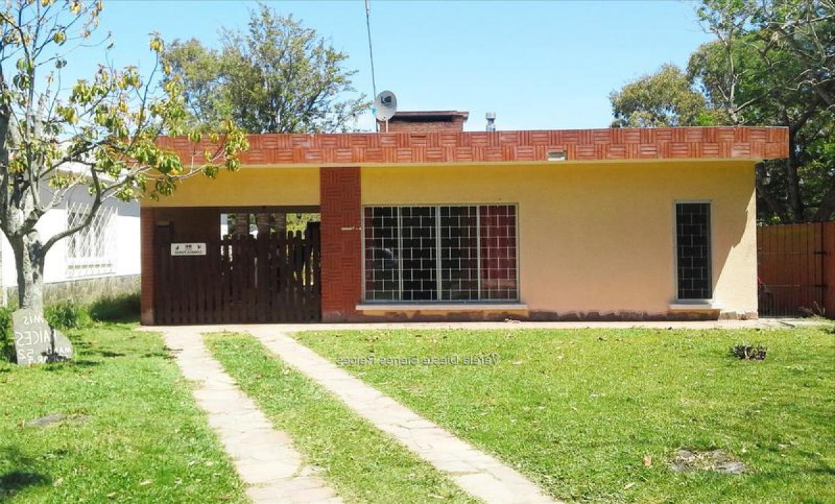 5 bedrooms House in Canelones, Uruguay No. 4254