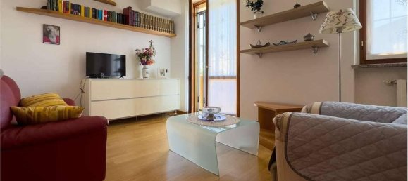 2 rooms Apartment in San Zenone al Lambro, Italy No. 40319 4