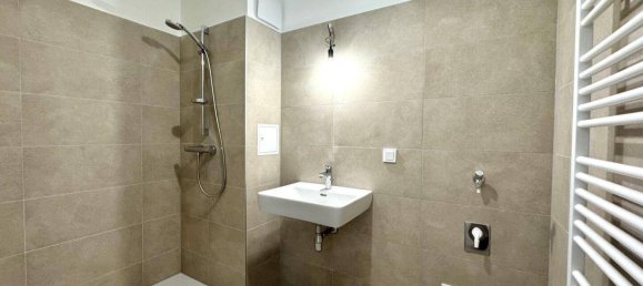 Таунхаус с 4 комнатами в Вена, Австрия № 226136 9