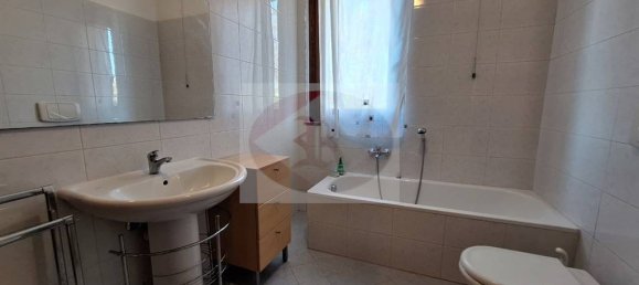 Apartamento de 2 dormitorios en Olgiate Comasco, Italy No. 230433 13