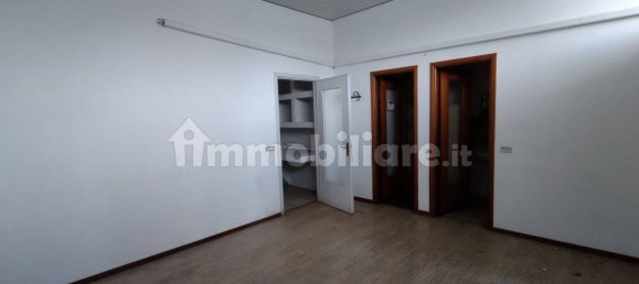 2غرفة عقار تجاري في Asti, Italy رقم 322499 2