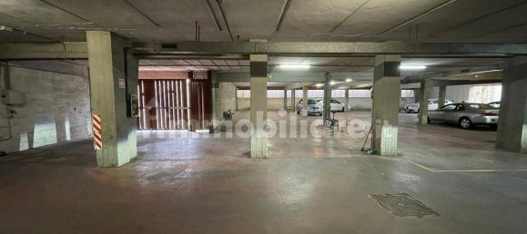 17m² Parking in Rome, Italy No. 158833 3