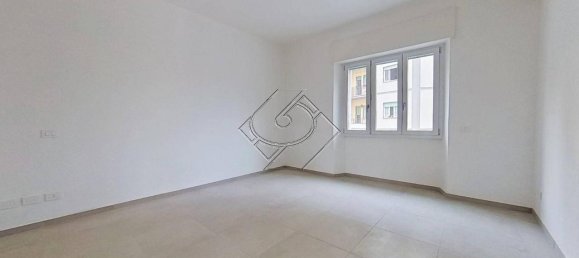 4-Zimmer Wohnung in Florence, Italy, Nr. 40203 5