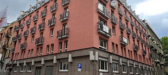 5 rooms Apartment in Turin, Italy No. 177099 13