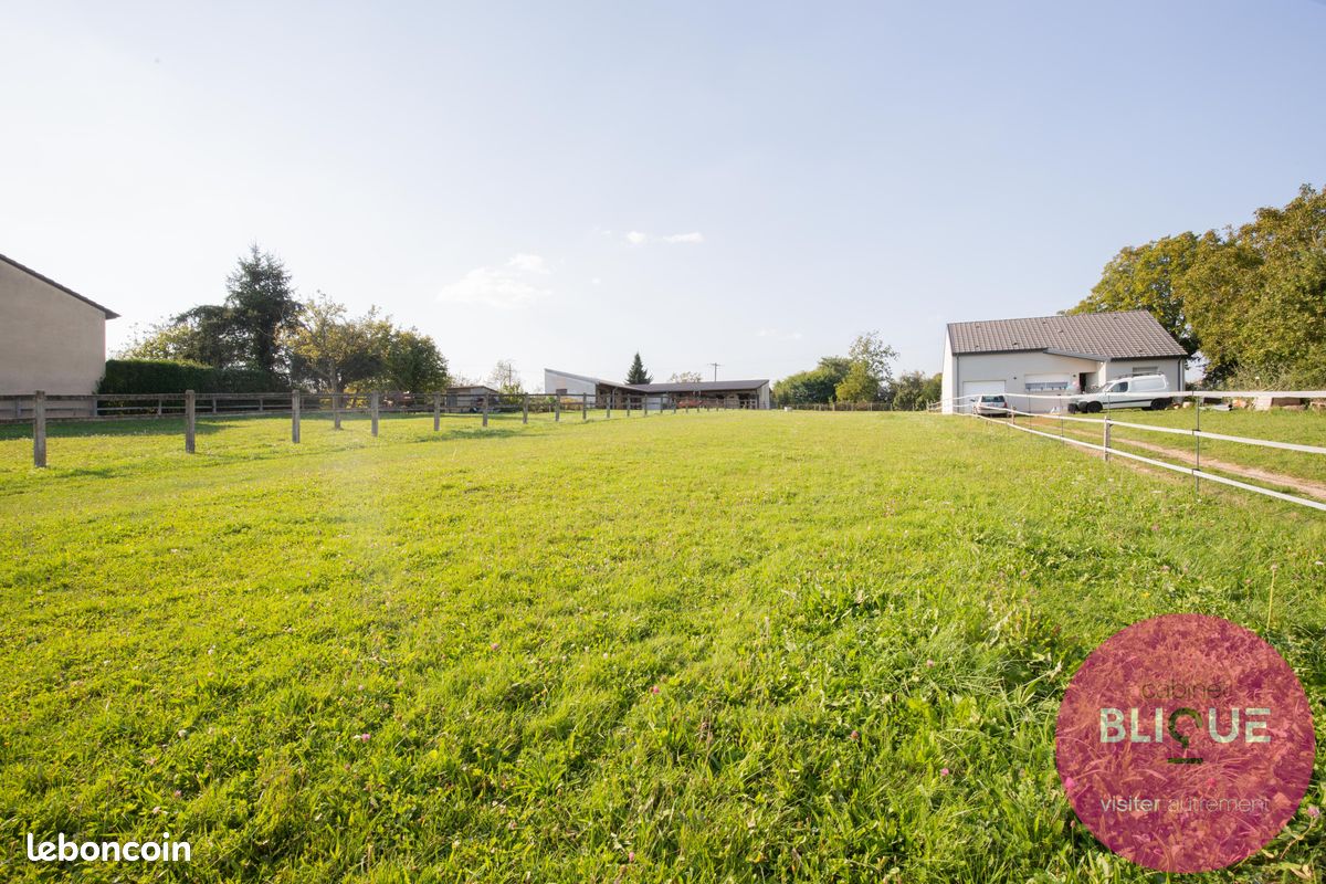 Grundstück in Brin-sur-Seille, France 2435m², Nr. 246364