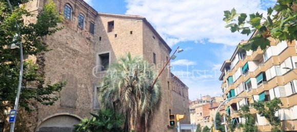  بناية في Barcelona, Spain 211متر مربع رقم 171555 5