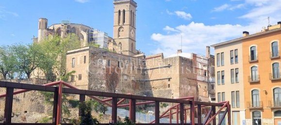  بناية في Barcelona, Spain 211متر مربع رقم 171555 10