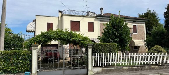 8 rooms House in Legnago, Italy No. 300057 4