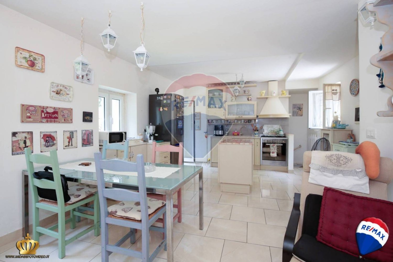 Casa de 2 dormitorios en Genoa, Italy No. 271509