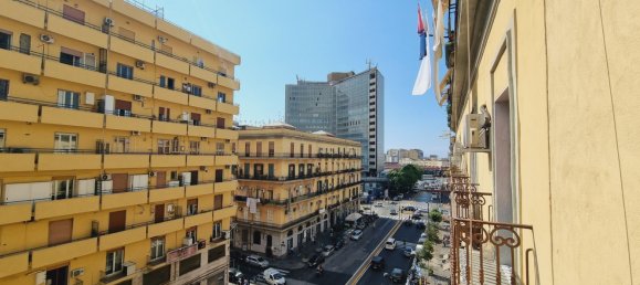 3 bedrooms Apartment in Naples, Italy No. 327446 15